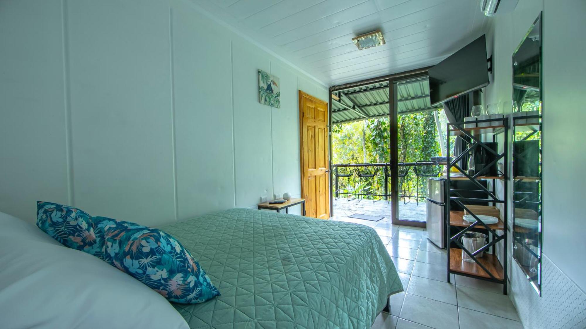 Eden Organic Farm & Bungalows La Fortuna Habitación foto