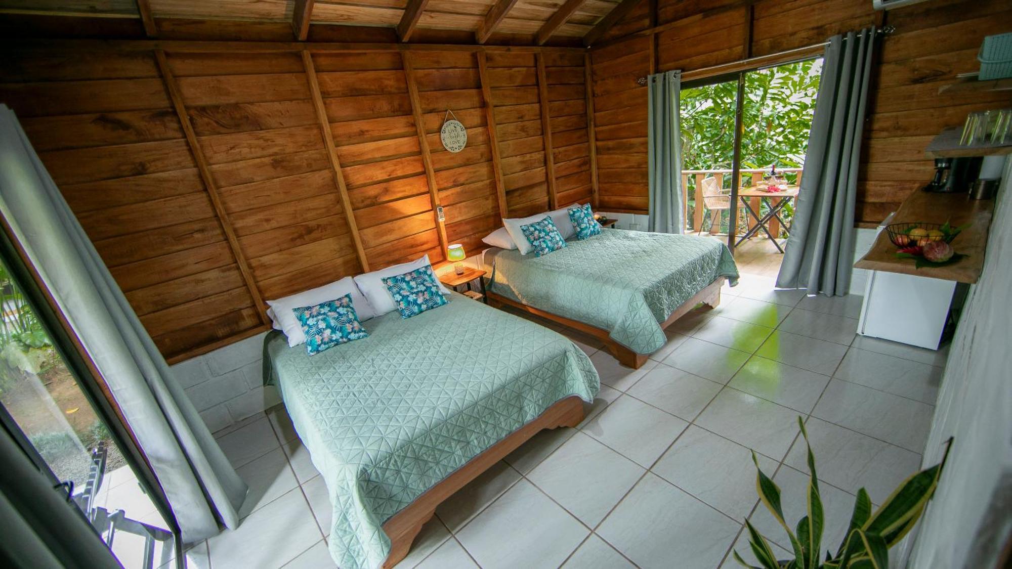 Eden Organic Farm & Bungalows La Fortuna Habitación foto
